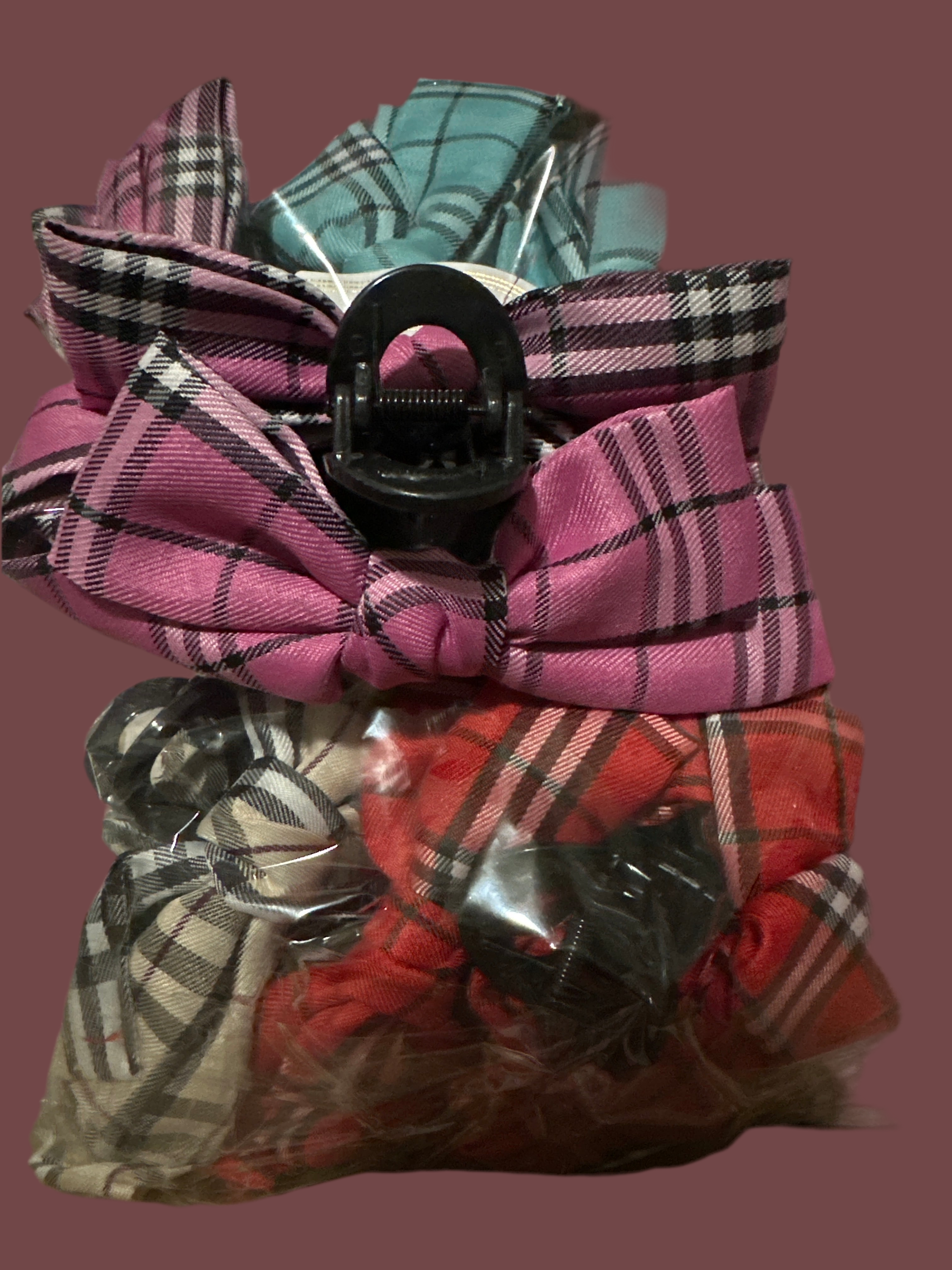 HAIR CLAW CLIP WITH RIBBON