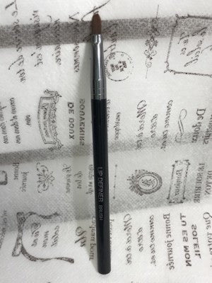 BLOSSOM BRUSH LIP DEFINER #39301